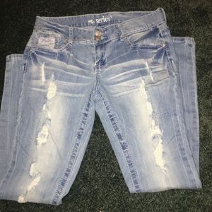 Light Denim Distressed Skinny Jeans 👖